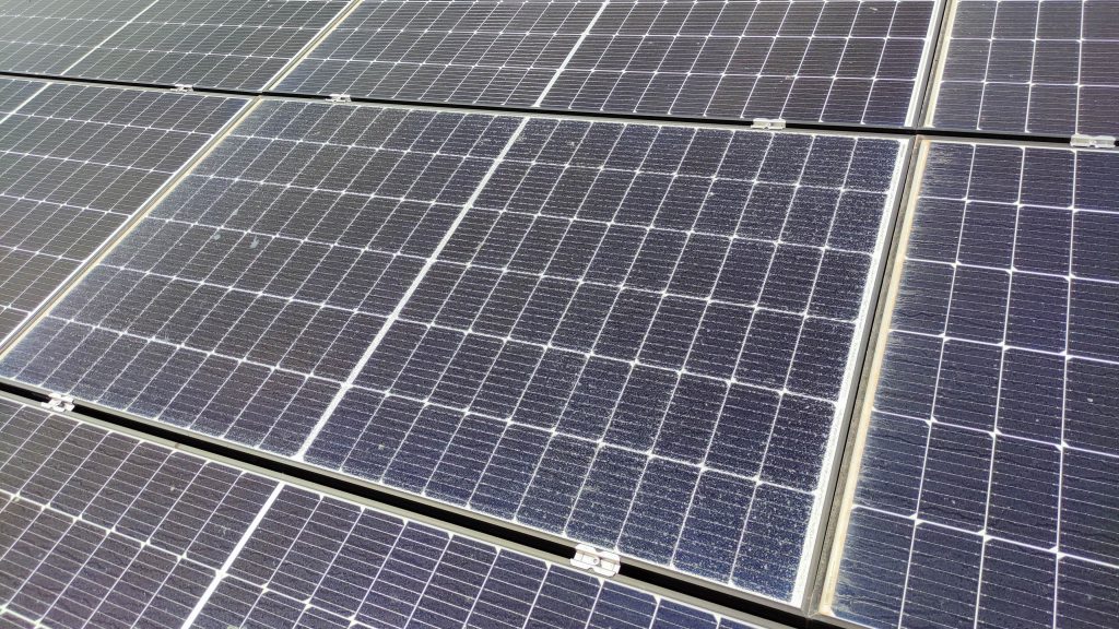 détail panneaux solaires