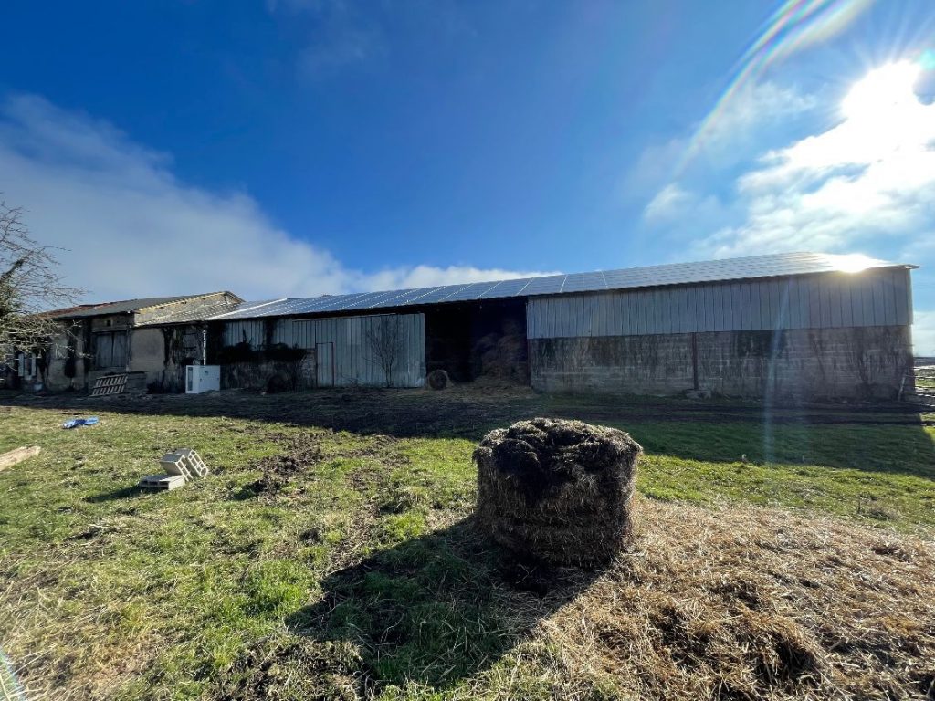 rénovation de la toiture d'un hangar agricole
