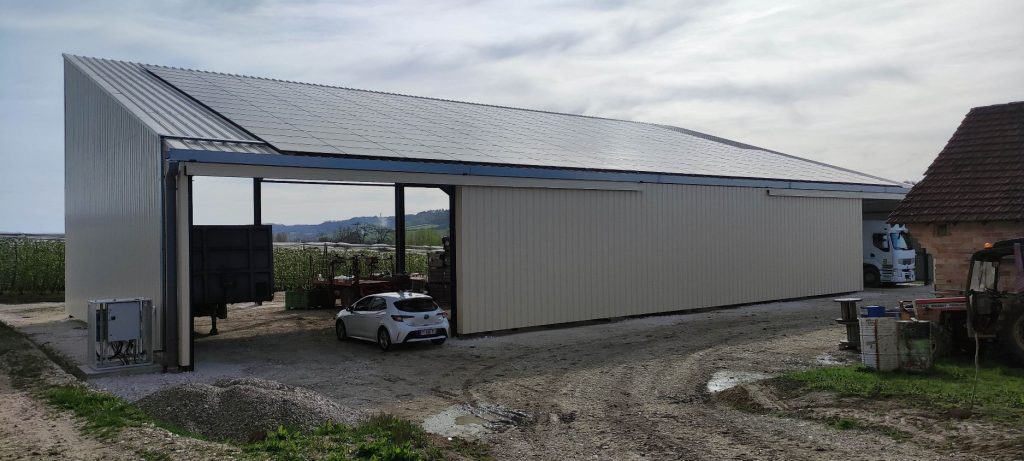 hangar agricole monopente vu de dos