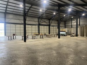 L'intérieur d'un hangar agricole photovoltaique